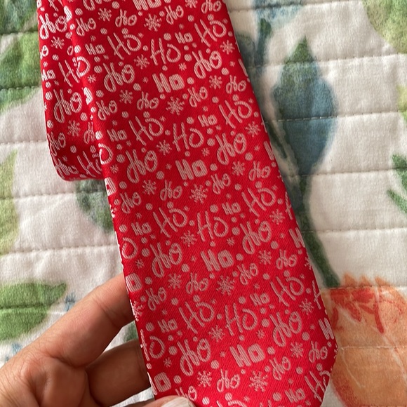 Mens Holiday Tie - Picture 3 of 4